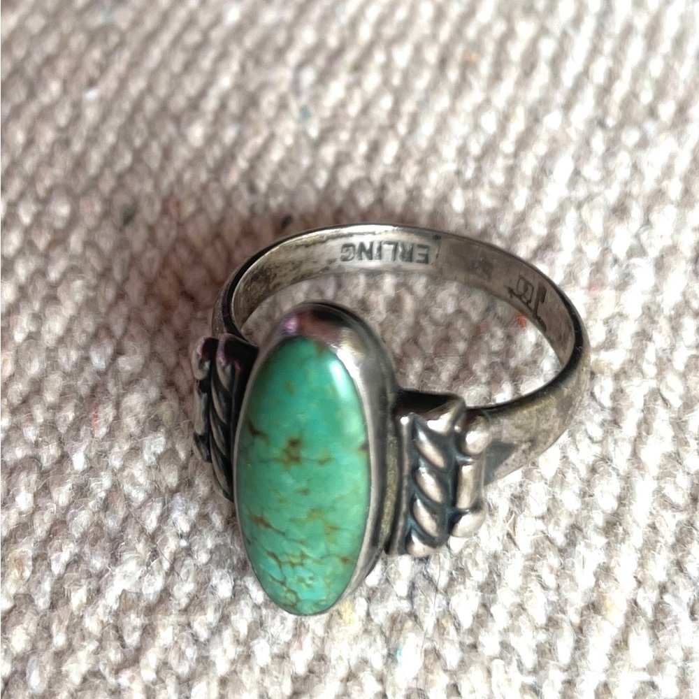 Vintage Turquoise Oval Stone Sterling Silver Ring - Turquoise sz 6